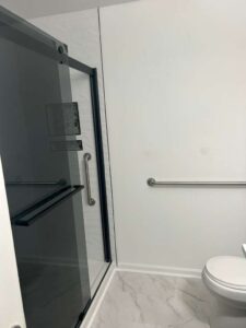 tbhomesllcva-bathroom