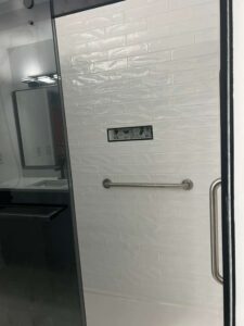 tbhomesllcva-bathroom